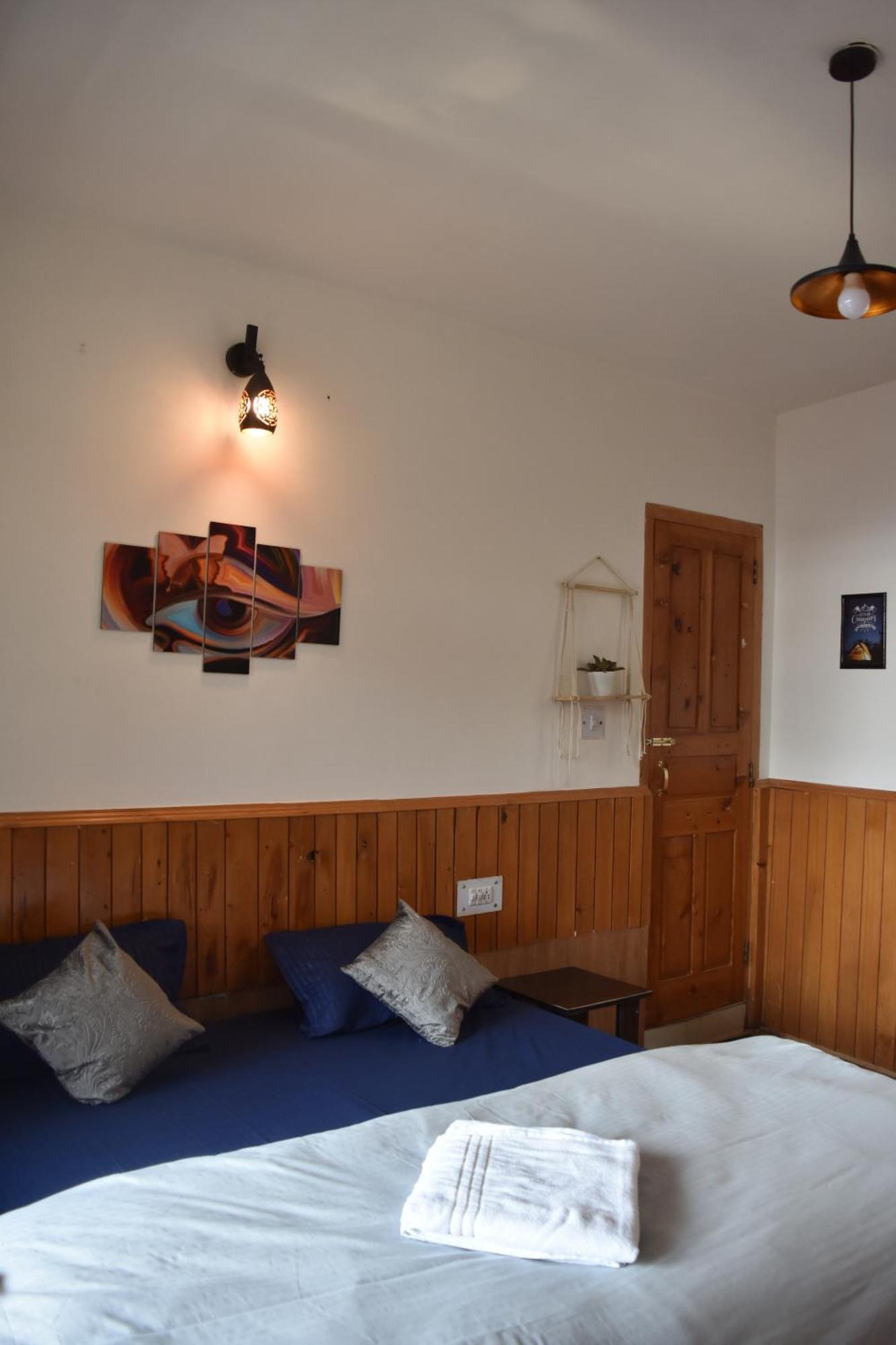 Into The Wild Adventures Homestay *